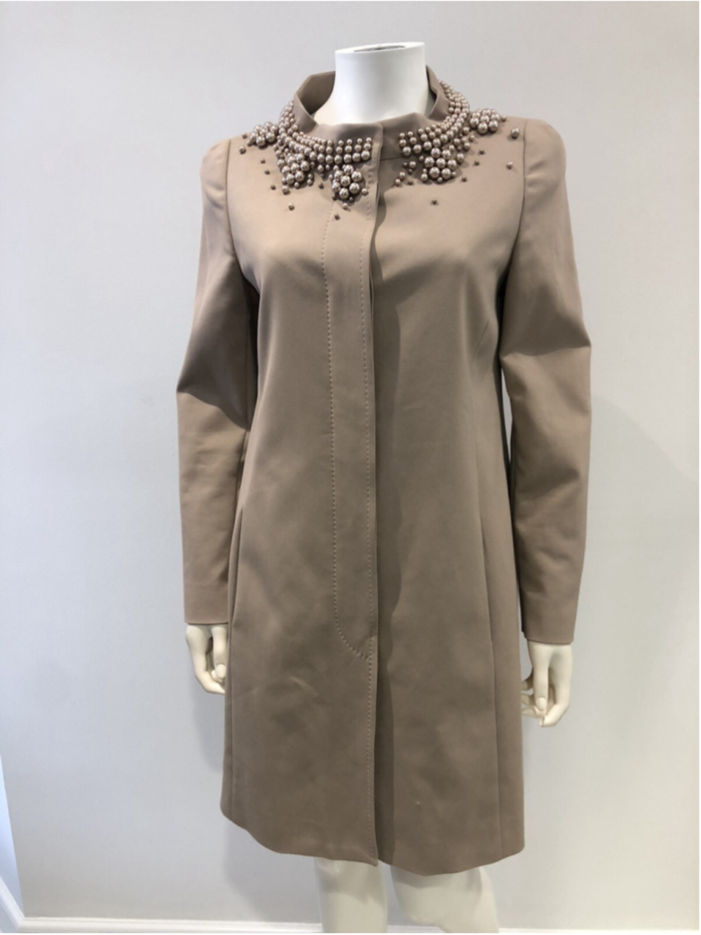 moschino coat with pearl beige 10